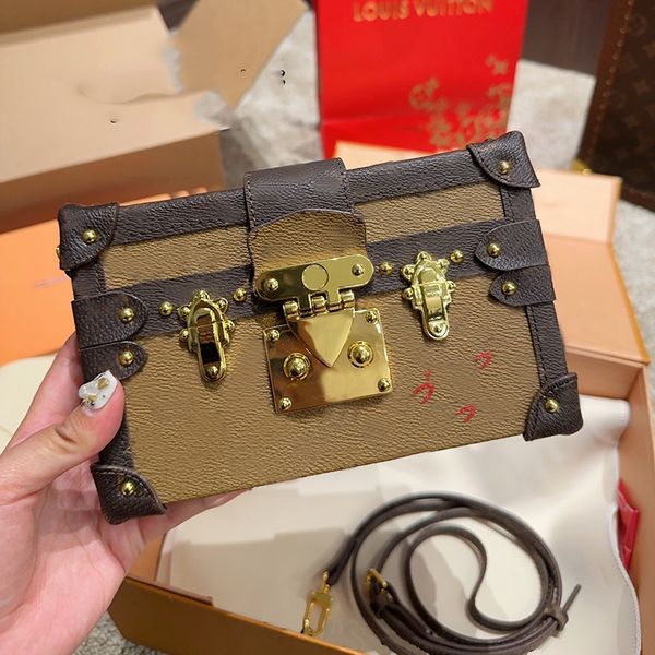 

women trunk bag chain bag jewelry hard box fashion shoulder bags designer mini square box water ripple genuine leather handbags old flower c