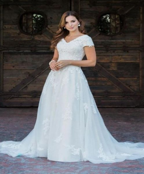 

aline lace tulle boho modest wedding dresses with cap sleeves v neck buttons back short sleeves sweep train bridal gowns sleeved 3176216, White