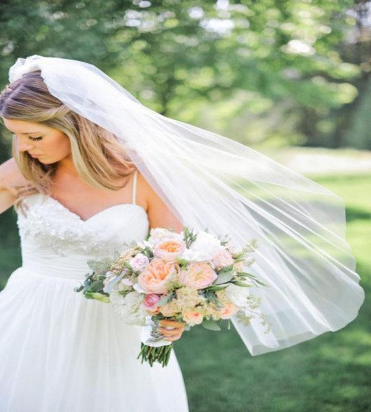 

one layer white ivory wedding veil fingertip length cut edge bridal veils with comb 935p5275366, Black
