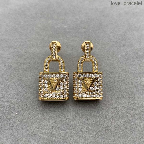

2023 earrings designer for women stud luxury gold heart shape pearl crystal gold double v letter 925s silver jewelry classic-vv1234, Golden;silver