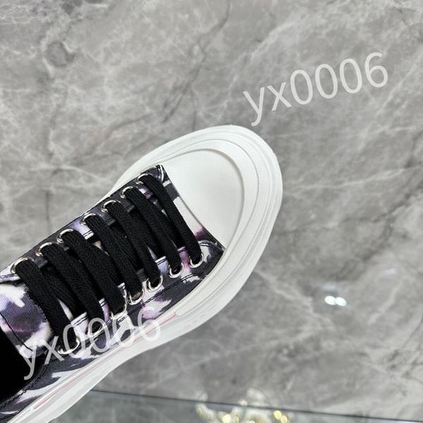 

2023 new luxurys designer fashion sneakers canvas shoes high low men's sneaker technical leather women's casual trainers size 35-4, Black