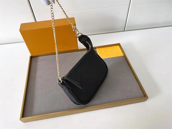 

2023 ladies wallet cosmetic bag wholesale star designer fashion all-match ladies single zipper classic wallet with box leather wallets ladie, Red;black