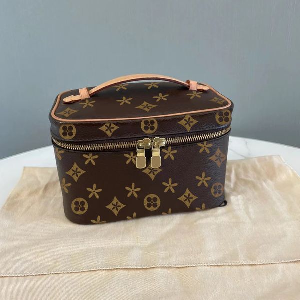 

womens clutch m41178 zipper cowhide nice bb travel cosmetic bag vanity designer shoulder bag organizer handbag men purses totes handle bag c