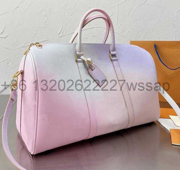 

designer women rendering gradient travelling bag luxury genuine leather high capacity letter printing handbag womens commerce duffel bags