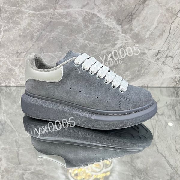 

luxury fashion triple women shoes breathable sneaker black white bred trainers spring autumn sports running outdoor comfortable casual shoe
