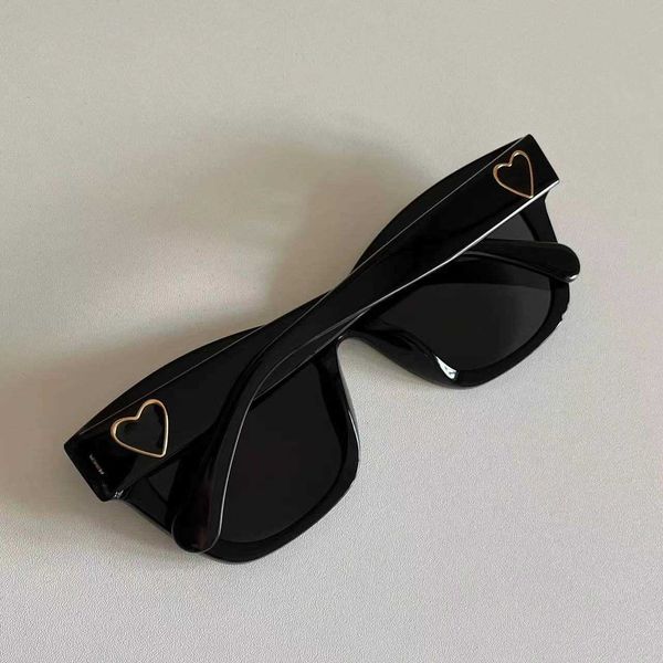 

2023 new love style sunglasses with ch5478 sun and uv protection ins, White;black