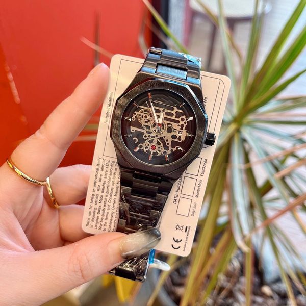 

2023 men's new hollow out design watch quartz watch glow waterproof watch fashion trend men's aaa watch, Slivery;brown