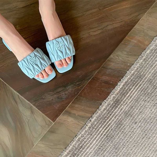 

beach shoes women slide designer sandals family mius pleated square slippers for 2023 summer new fashion flat bottom women's external w