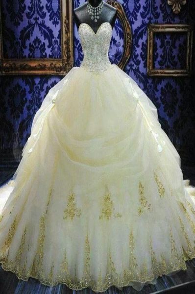 

2020 luxury vintage bride dress wedding ball gowns plus size bridal dresses strapless lace appliques gold beaded sequined1850610, White