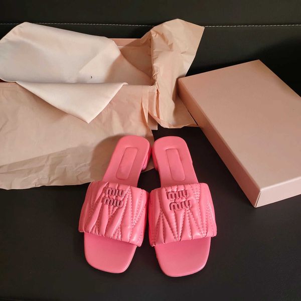 

2023 mius beach shoes women slide designer sandals new slippers for women's summer outwear leisure vacation square flat bottom 1 qu3d