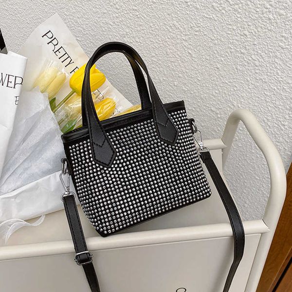 

water diamond women's bag summer new simple and fashionable handheld one shoulder crossbody bag with foreign style texture water bucket
