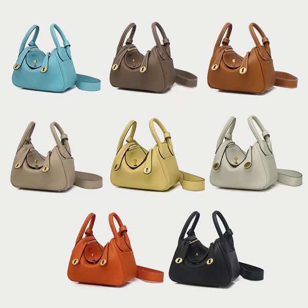 

2023 new cowhide doctor bag genuine leather women's bag trendy one-shoulder diagonal portable pillow retro bag National free shipping