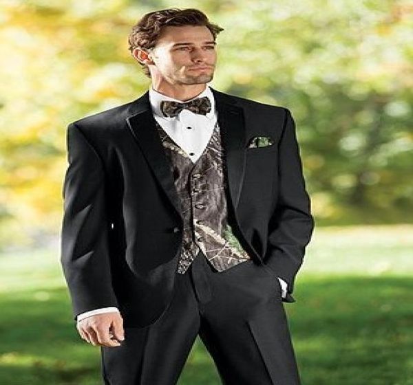 

2017 new camouflage tuxedos unique one button camo mens wedding suits notched lapel groom wear prom suits for menjacketpantvest1590583, Black;gray