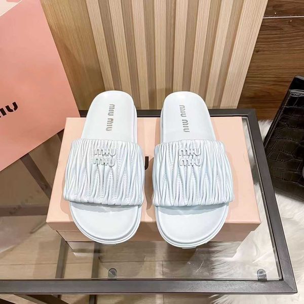 

beach shoes women slide designer sandals family mius slippers for female outsiders 2023 new versatile mesh red soft sole cfd3