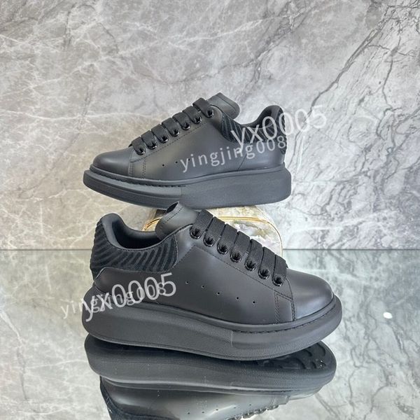 

2023 new fashion triple women shoes breathable sneaker black white bred trainers spring autumn sports running outdoor comfortable casual sho