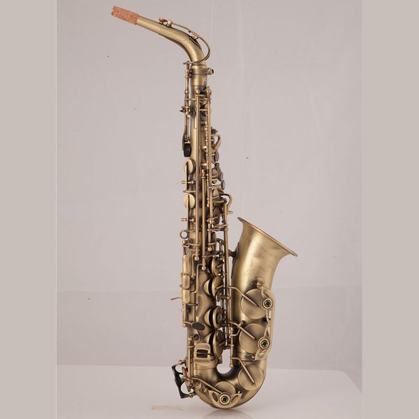 

musical instrument mas-580 in e flat key, alto saxophone, surface bronze