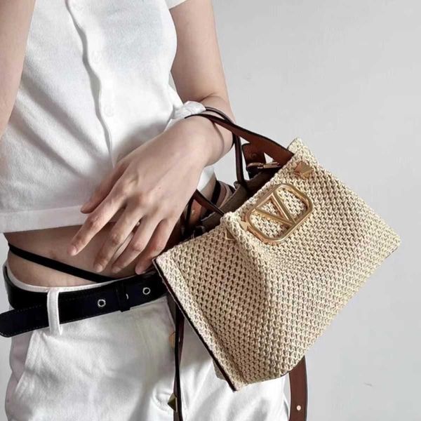 

women designer valentino bag beach bags qdd8 crossbody saddle handbag purse luxury wallet bagpack puff woven tote leather large capacity goo