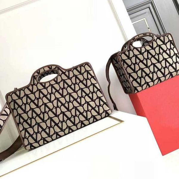 

valentiino lady purse bag corduroy versatile bags designer classic 2023 summer print fashion tote canvas wvtk