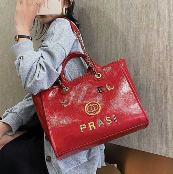 

fashion women's luxury hand bags beach bag brand metal badge classic totes handbags small mini pearl handbag female capacity large leat