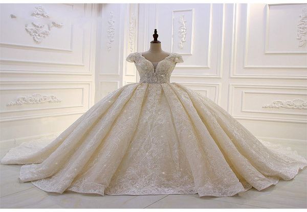 

luxury 2020 lace ball gown wedding dresses v neck beaded appliqued ruffles country bridal gowns cap sleeve vintage plus size robes4449549, White