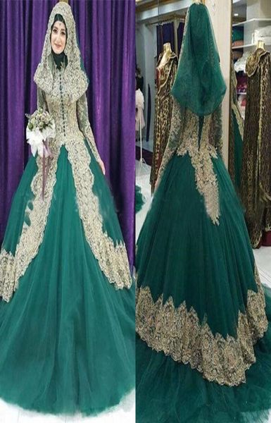 

2018 vintage dubai arabia kaftan ball gown prom dresses high neck long sleeves with gold appliques muslim hijab evening gowns plus2449884, Black