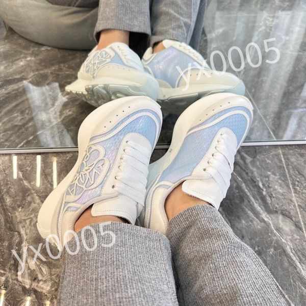 

2023 new luxurys designer brand men womens platform casual shoes women sneakers super flex rubber sole trainers size 35-46 xsd230403, Black