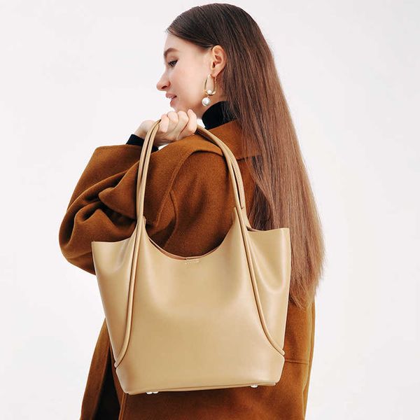 

advanced feeling bag women's autumn and winter texture tote bag new niche design single shoulder portable messenger commuter bag