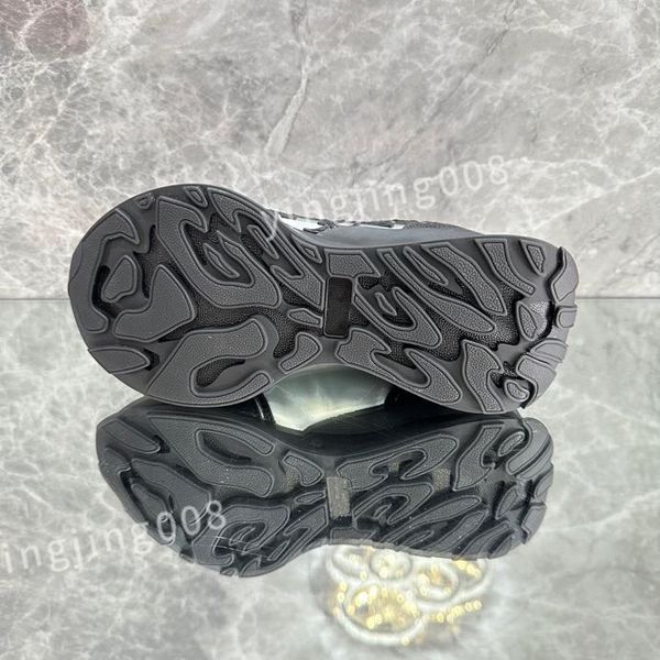 

2023 luxurys ladies graffiti white shoes mens leather casual shoes platforms print fashion personality couple sneakers women xinshidai230403, Black