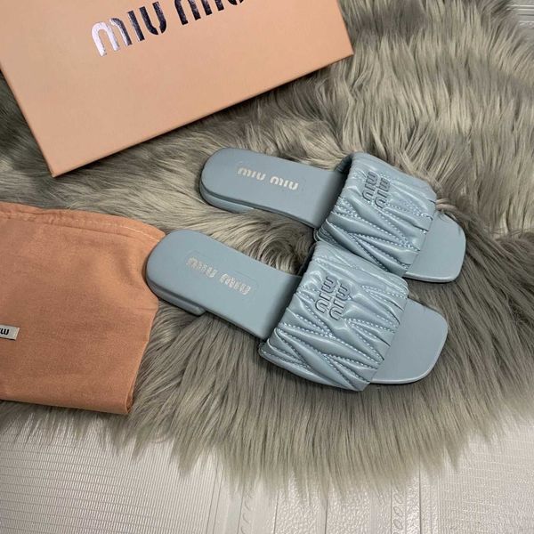 

family mius beach shoes women slide designer sandals slippers women's summer outwear fashion 2023 internet red leisure square flat bott