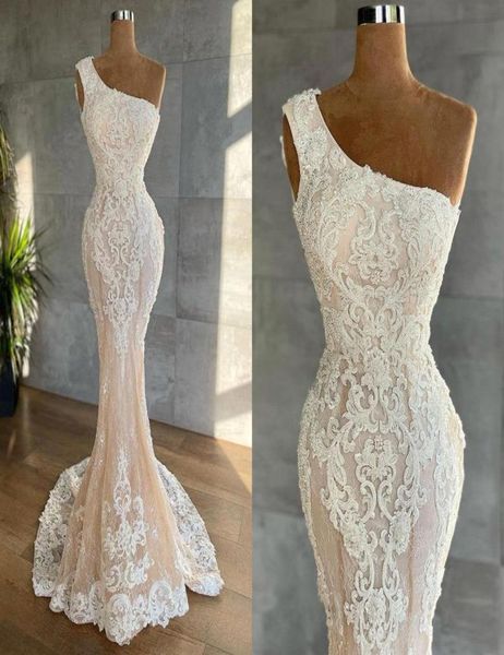 

stunning lace mermaid wedding dresses one shoulder sleeveless 3d appliques ruched long bridal gowns wedding receiption wears 1564441, White