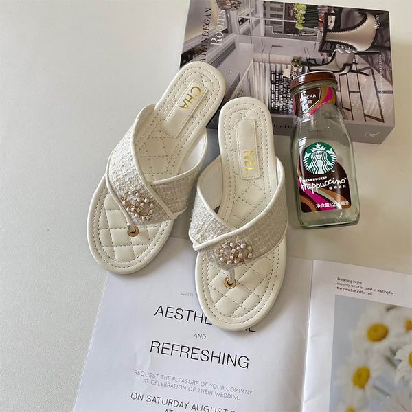 

fashion women slipper designer sandals black /white rubber flip flops luxury summer beach out shoes