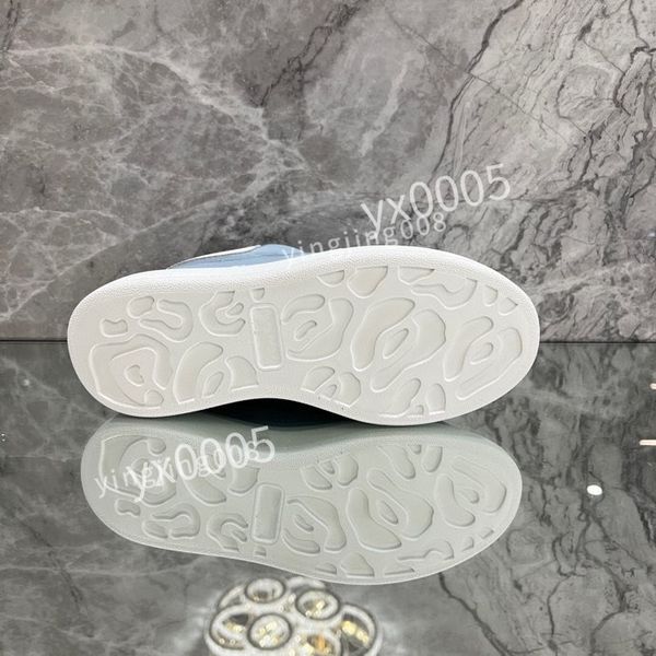 

2023 new luxurys designer brand shoe for men women fashion calf leather platform runner trainers sneakers lightweight xsd221139, Black