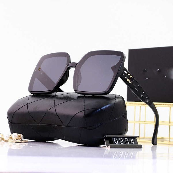 

wholesale of square large frame polarized fashionable color matching sunglasses women's new sunglasses fashion, White;black