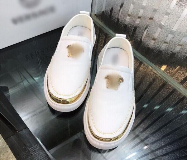

2020 v mens designer shoes white golden pattern men running shoes slip on casual new fashion luxury men shoes9083595, Black
