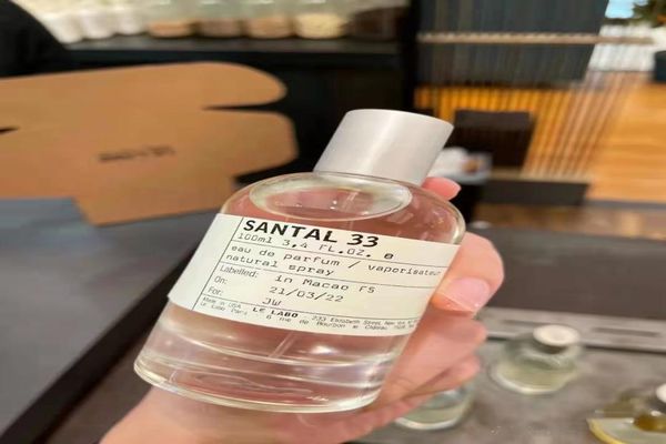 

factory direct women men perfume santal 33 100ml lasting aromatic aroma fragrance deodorant fast delivery3233241