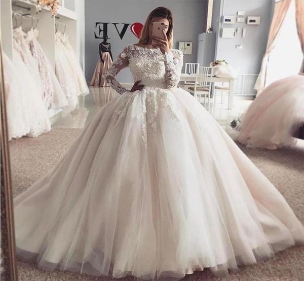 

2020 luxury plus size ball gown wedding dresses lace appliques beaded long sleeves hand made flowers tulle illusion formal bridal 1366076, White