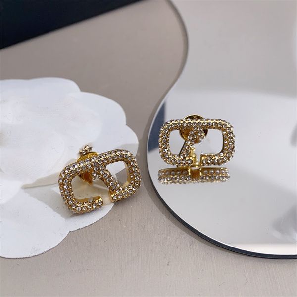 

designer earring letter v stud pearl earring women fashion hoop jewelry luxury metal earring jeweler woman gifts ak0, Golden;silver