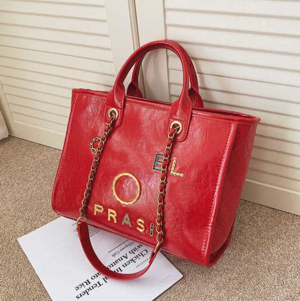 

day packs womens luxury fashion hand bags beach bag brand metal badge classic totes handbags small mini pearl handbag female capacity large