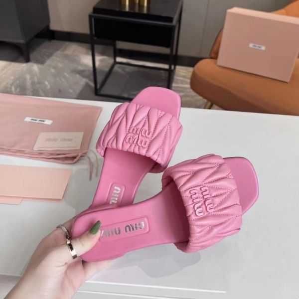 

family mius beach shoes women slide designer sandals slippers women's new summer wear flat bottom outside g1gi