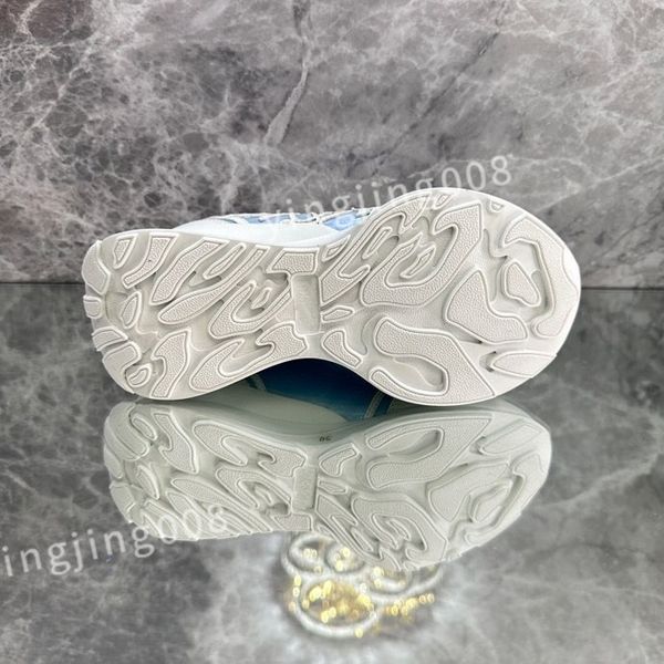 

2023 new luxurys ladies graffiti white shoes mens leather casual shoe platforms print fashion personality couple sneakers women xinshidai230, Black