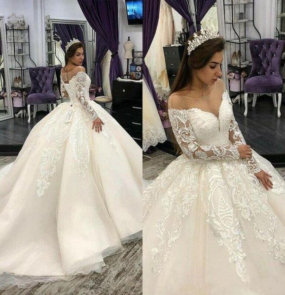 

2022 ball gown wedding dresses bridal sweep train lace applique scoop sheer neck custom made long sleeves castle chapel vestido de9462407, White