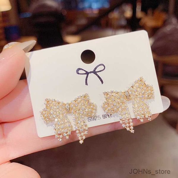 

stud earings fashion jewelry asymmetrical butterfly simulation pearl stud earrings statement earrings for women r230630, Golden;silver