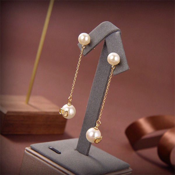 

designer earring charm v logo brand stud earing women fashion hoop jewelry luxury crystal pearl earring jeweler gifts kjs01, Golden