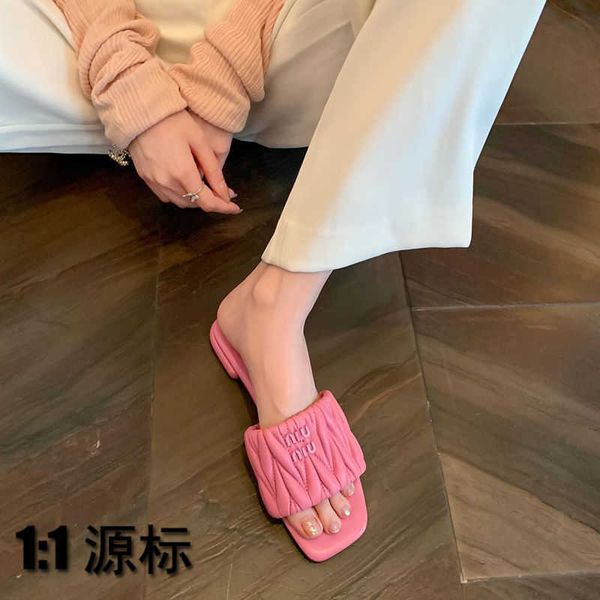 

mius beach shoes women slide designer sandals high 2023 summer internet new pleated square toe flat bottom flip flops for wear in spring w0l