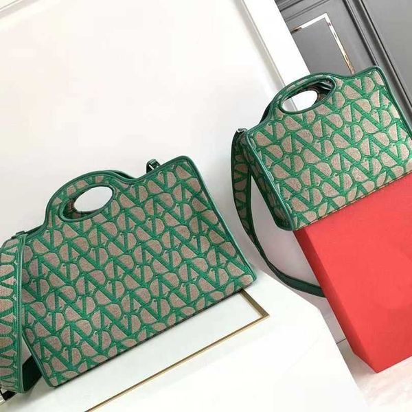 

valentiino purse bags bag designer 2023 summer print tote canvas corduroy classic fashion versatile lady o89l