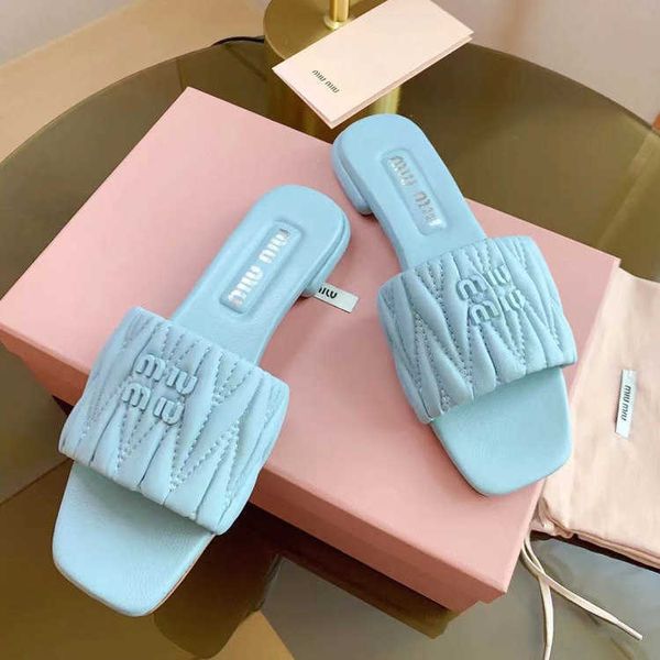 

pleated mius beach shoes women slide designer sandals comfortable flat bottom slippers family women's summer outwear square casual heel