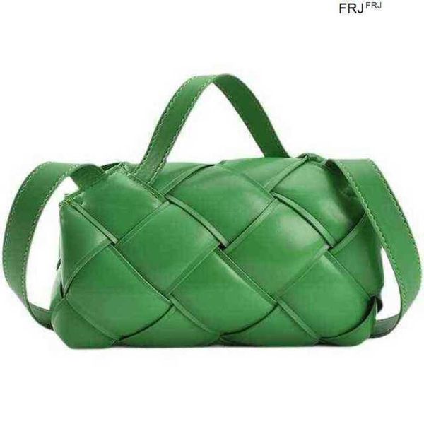 

bottegas bags venetas cassettes hong kong exquisite bag premium woven womens pillow 2023 leather messenger niche design have logo frj 2wd5
