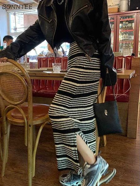 

knitted high waist bud anklelength skirts women thick side slit designed vintage simple allmatch streetwear new striped winter l230621, Black