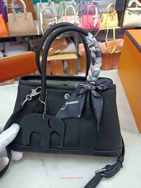

original h home tote bags wholesale baoxiaotu 2023 genuine leather garden high capacity tote bucket commuter one shoulder crossbody moth hav