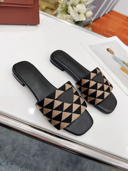 

women designer sandals luxury summer beach slipers for mules flat slides lettering slippers womens summer outdoor sandal, Black